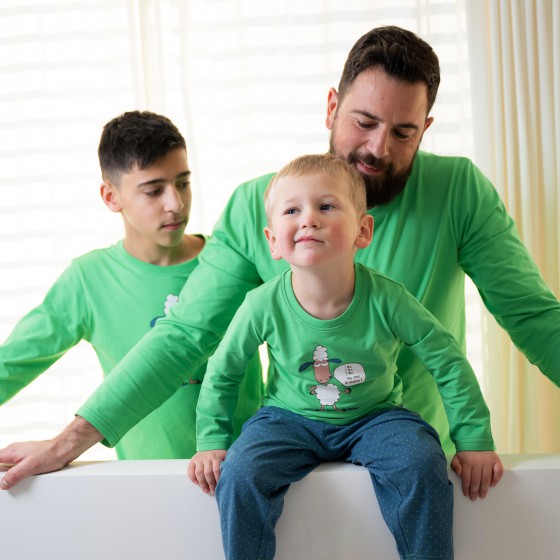Lange dames pyjama met  SCHAAPJE. Lange dames pyjama met  SCHAAPJE.